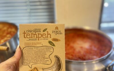 Μαγείρεμα προσφοράς με θρεπτικό tempeh από Peace by Peas